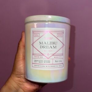 Candle Brand new Never used.